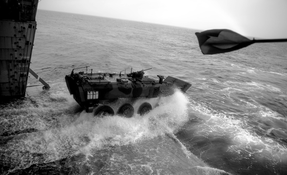 3rd Assault Amphibian Battalion conduct amphibious operations aboard USS Somerset (LPD 25)