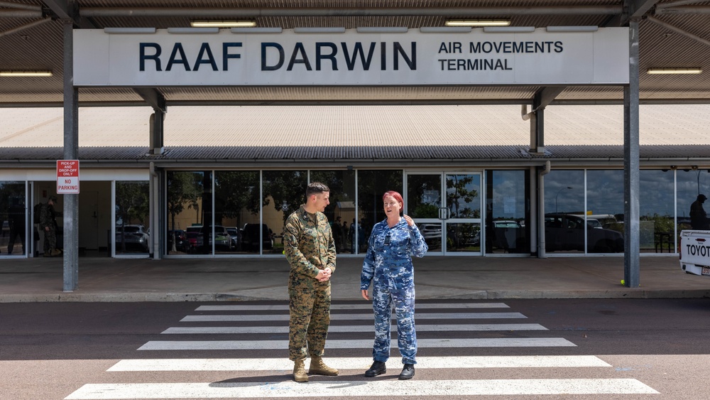 U.S. Marines, Sailors with MRF-D 25.3 arrive to Northern Territory, Australia