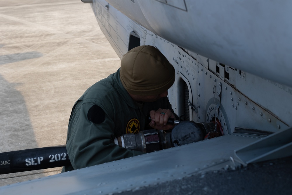 MWSS-172 operates forward arming and refueling point