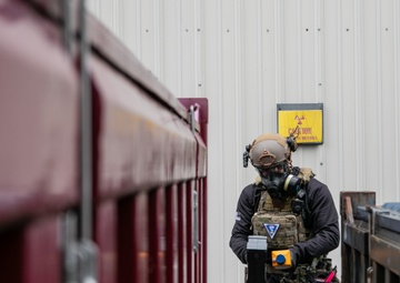 Nuclear Disablement Team and 10 SFG CBRN Cross Train in Maryland