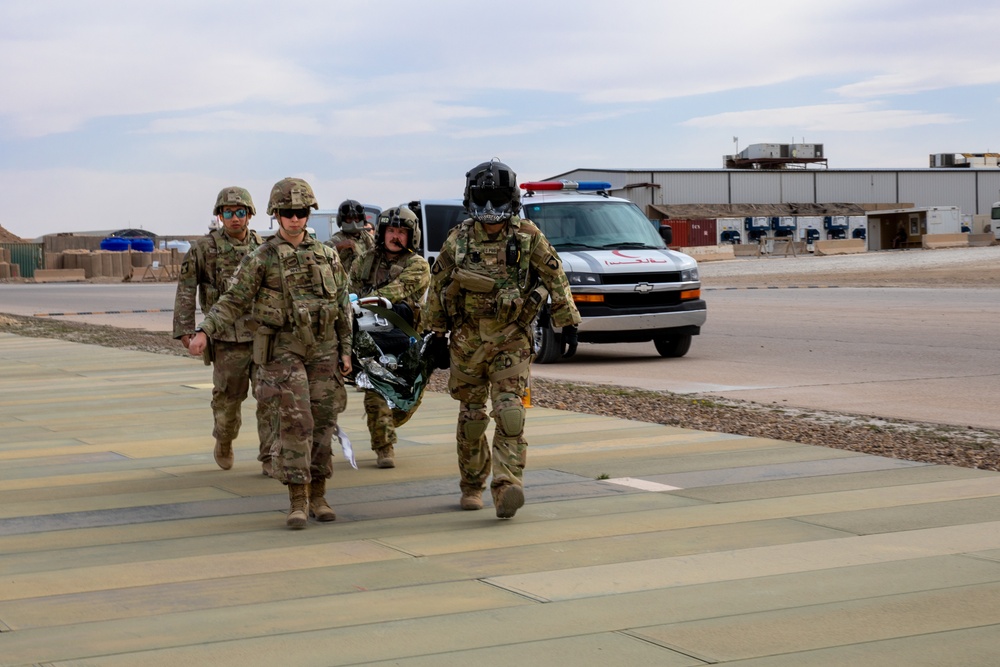 Surgical team and Army aviation conduct MEDEVAC training