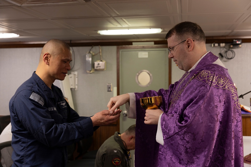Gerald R. Ford Sailors Attend Sunday Catholic Mass