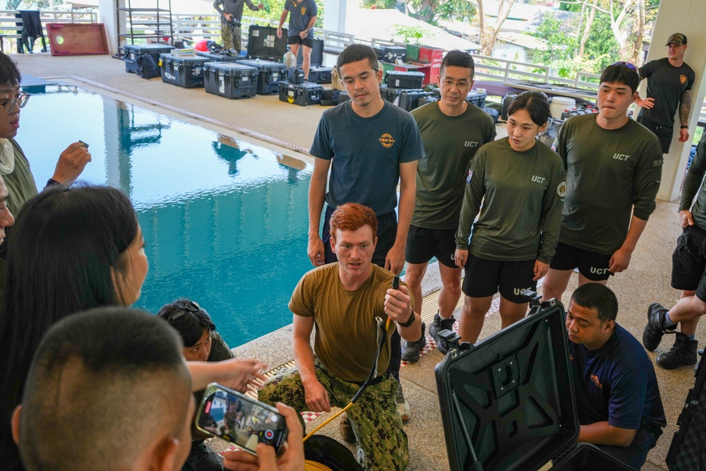 CTG 73.6, RTN Dive Unit, ROKN UTC Conduct R.O.V. Training during Joint Exercise Cobra Gold 2025