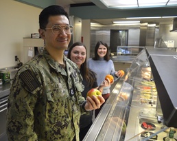 Smart Snacking: Nutritious and Tasty Choices Keep You Energized