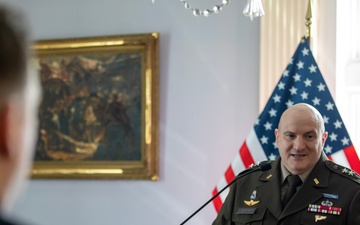 Army Reserve Soldier receives the Polish Army “Star Of Afghanistan”