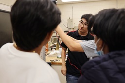 NAVFAC Hawaii, Pearl Harbor Naval Shipyard engineers mentor students in robotics