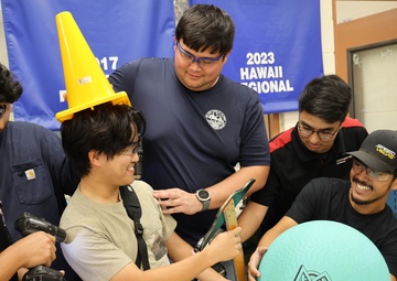 NAVFAC Hawaii, Pearl Harbor Naval Shipyard engineers mentor students in robotics