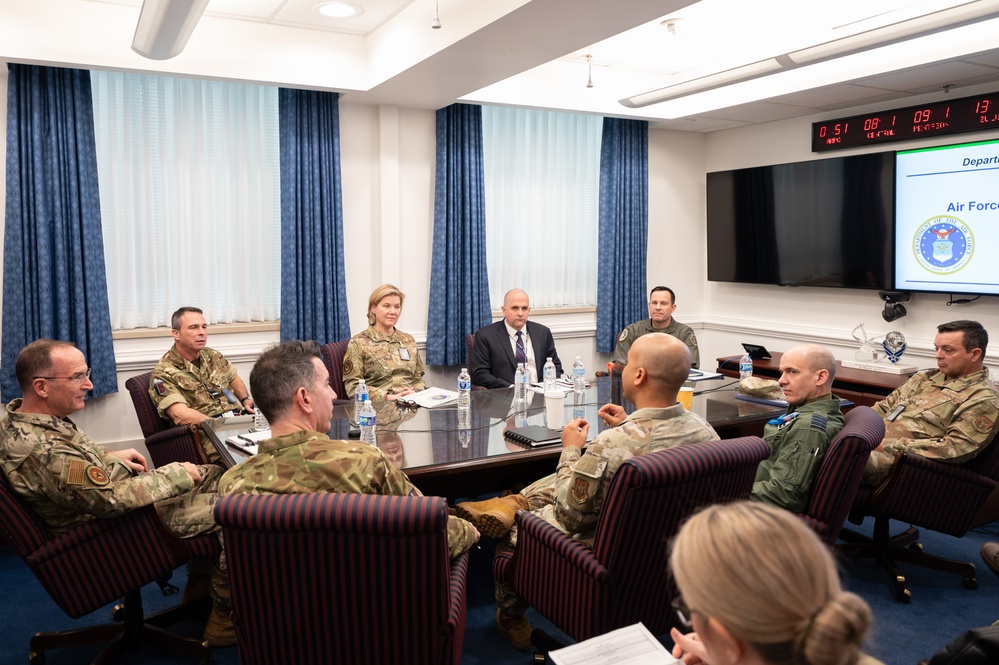 U.S. Air Force Reserve, Royal Auxiliary Air Force Leaders deepen ties in bilateral engagement