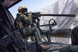 HMLA-267 refuels and maintains aircraft for close air support exercise