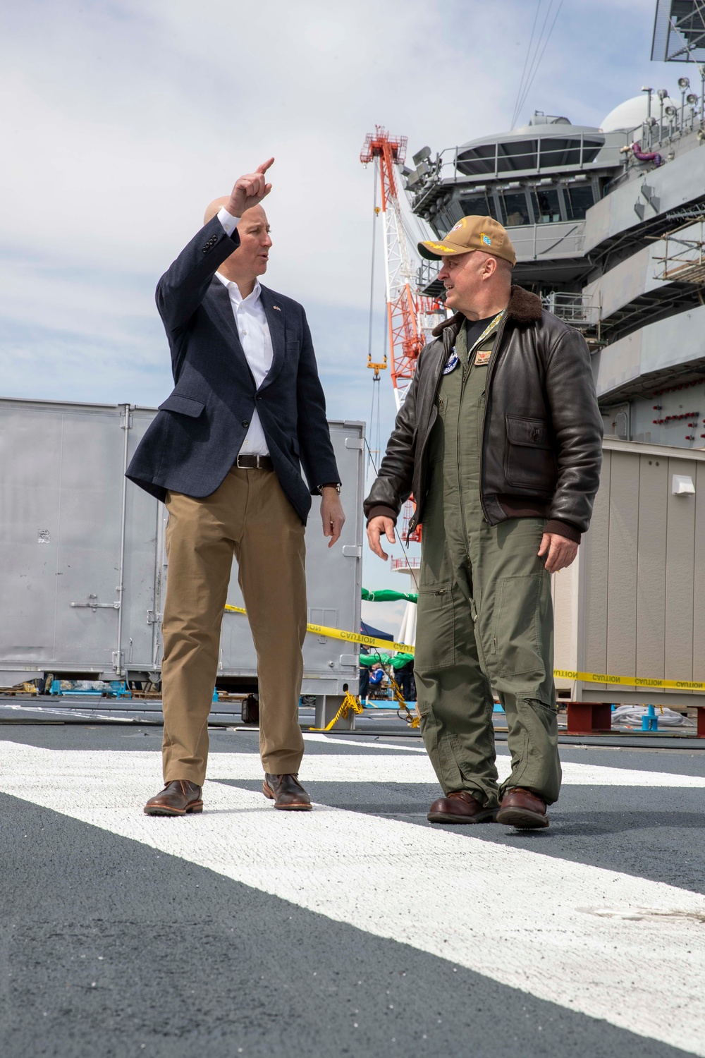 Former Professional Baseball Players and Chicago Cubs Staff Tour USS George Washington