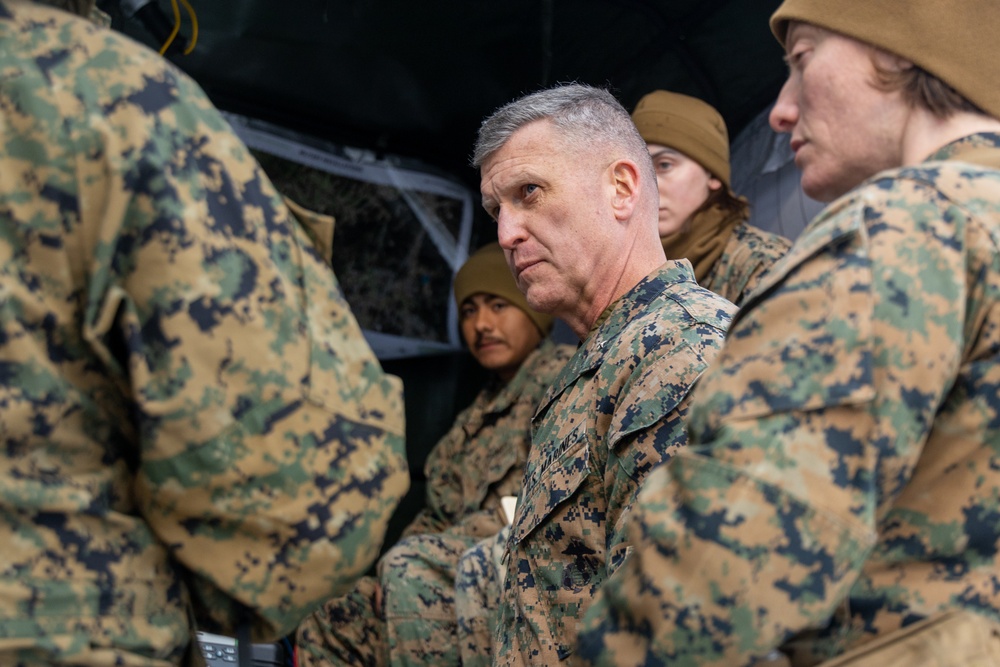 KMEP 25.1: 3rd MLG CG Visits CLB-4’s MCCRE in South Korea