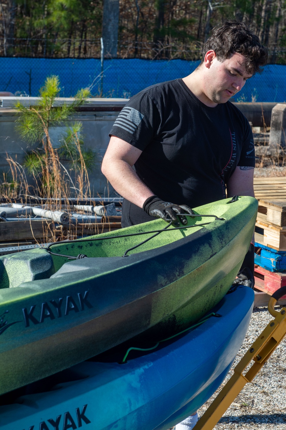 USS John C. Stennis (CVN 74) Sailors Participate in Community Relations Event