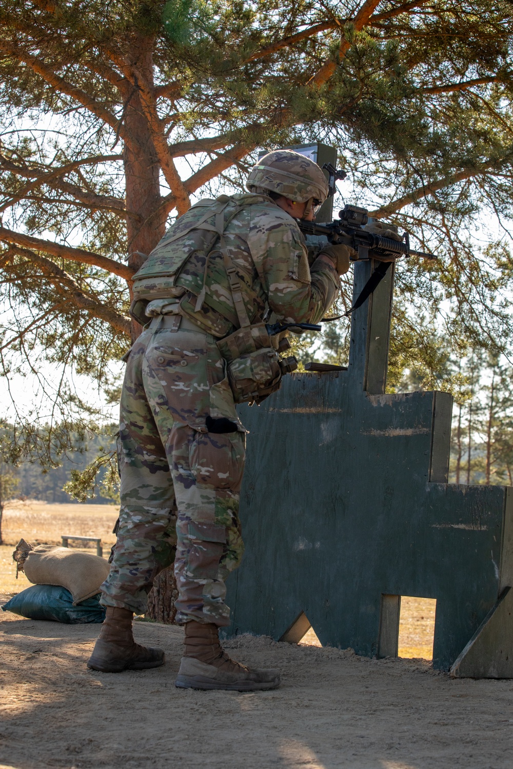 Soldiers compete in 18th MP Brigade Best Squad Competition