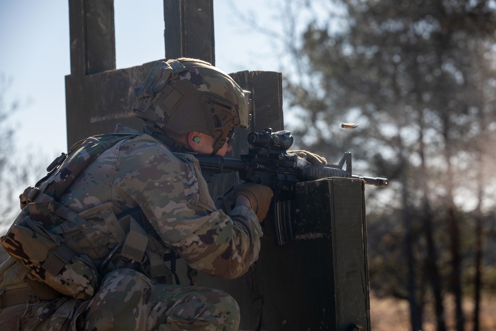 Soldiers compete in 18th MP Brigade Best Squad Competition