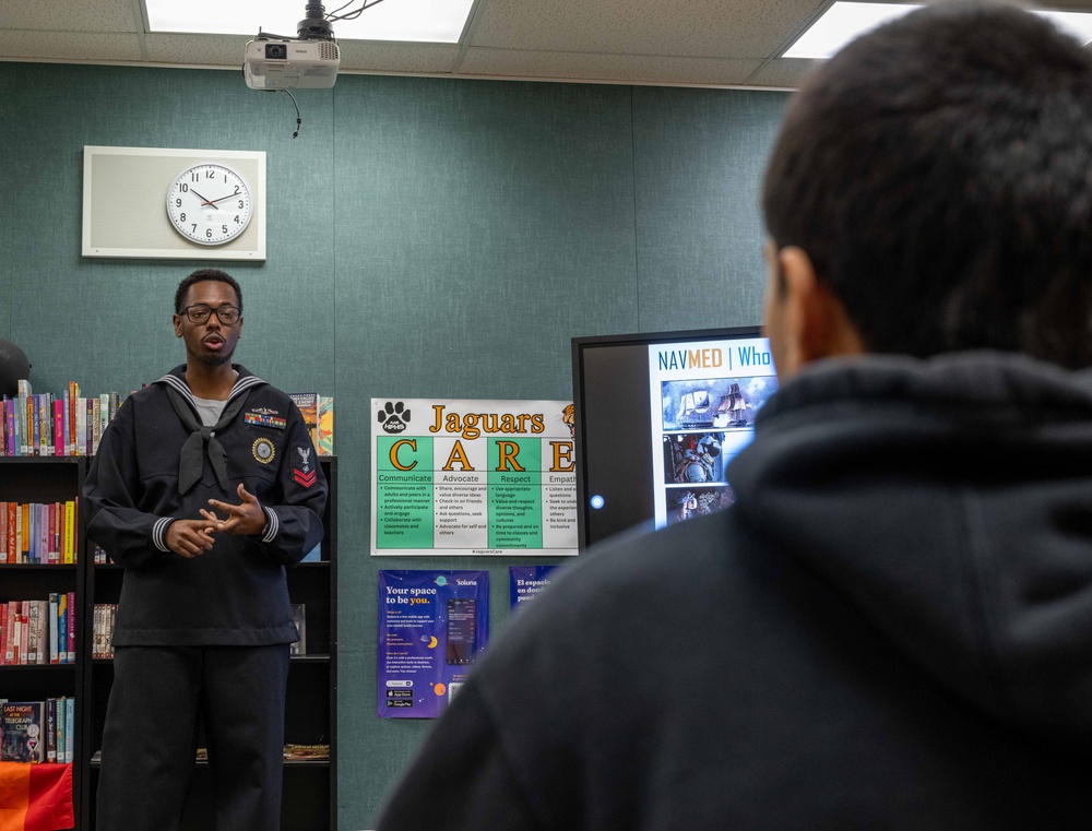 Recruiters come to Sacramento Navy Week