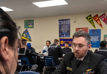 Recruiters visit Discovery High School