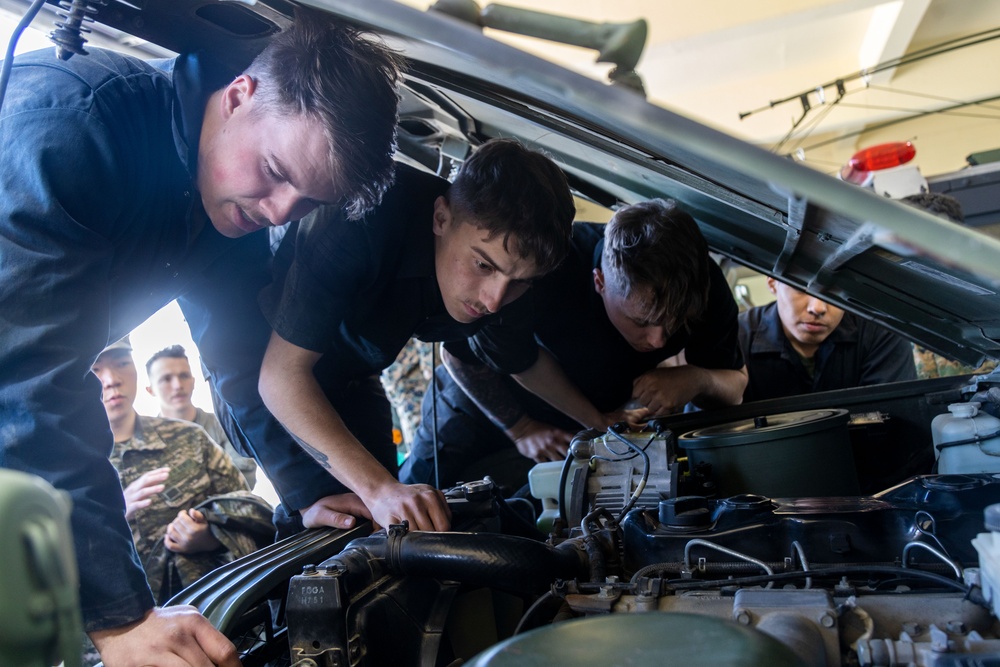 KMEP 25.1 | 3rd MLG, ROK MLG Maintenance Cross-Training Day 2
