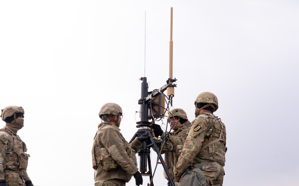 Alpha Company, 304th ESB-E Provides Signal Support During Freedom Shield 2025