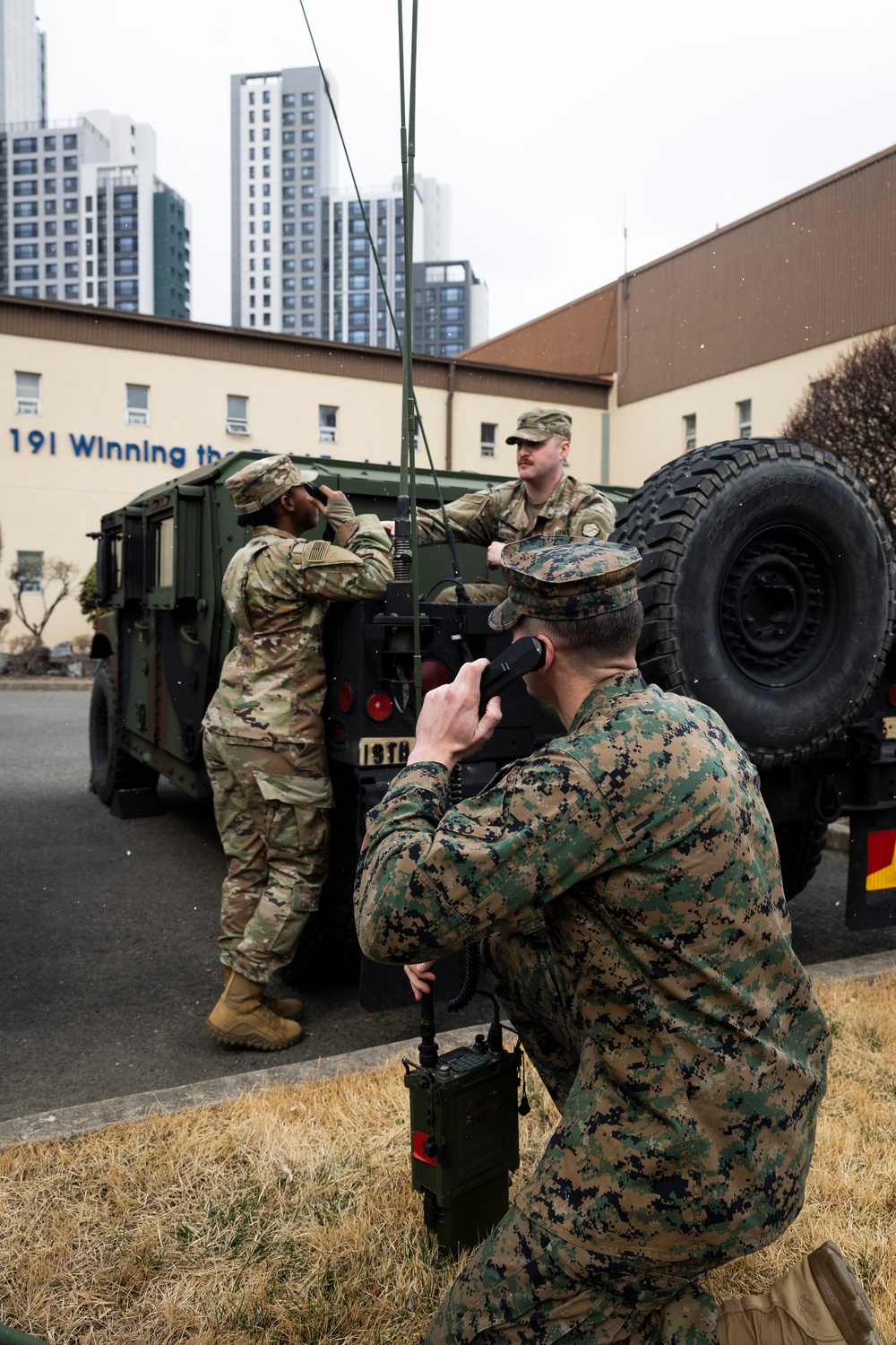 U.S. Marines with CLR-37 and U.S. Army Soldiers with 19th ESC Conduct Communications Training