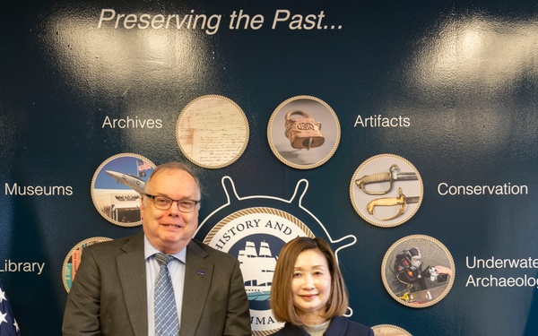 Deputy Secretary (Admin) of the Singapore Ministry of Defence Tours NHHC