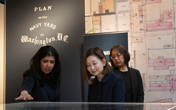 Deputy Secretary (Admin) of the Singapore Ministry of Defence Tours NHHC