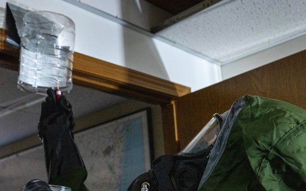 21st WMD-CST trains at Salem County Fire Academy