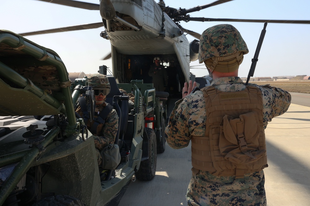 HMH-465, MWSS-172 transport tactical refueling system during KMEP 25
