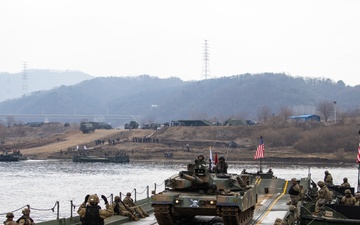 U.S. and ROK Soldiers Forge Stronger Ties in Joint Wet Gap Training