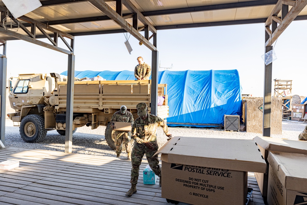 TF Nighthawk Soldiers Sort Mail for Soldier Pick-up