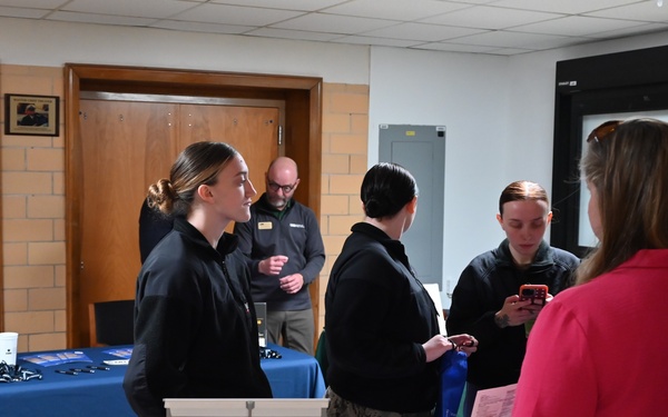 NMRTC Beaufort Hosts a Navy College Education Fair