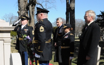 Army Reserve division celebrates former president’s 188th birthday