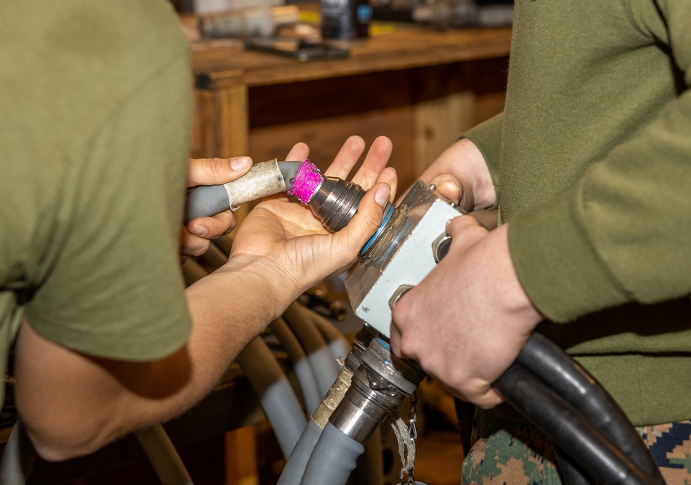 MALS-31 bomb rack maintenance