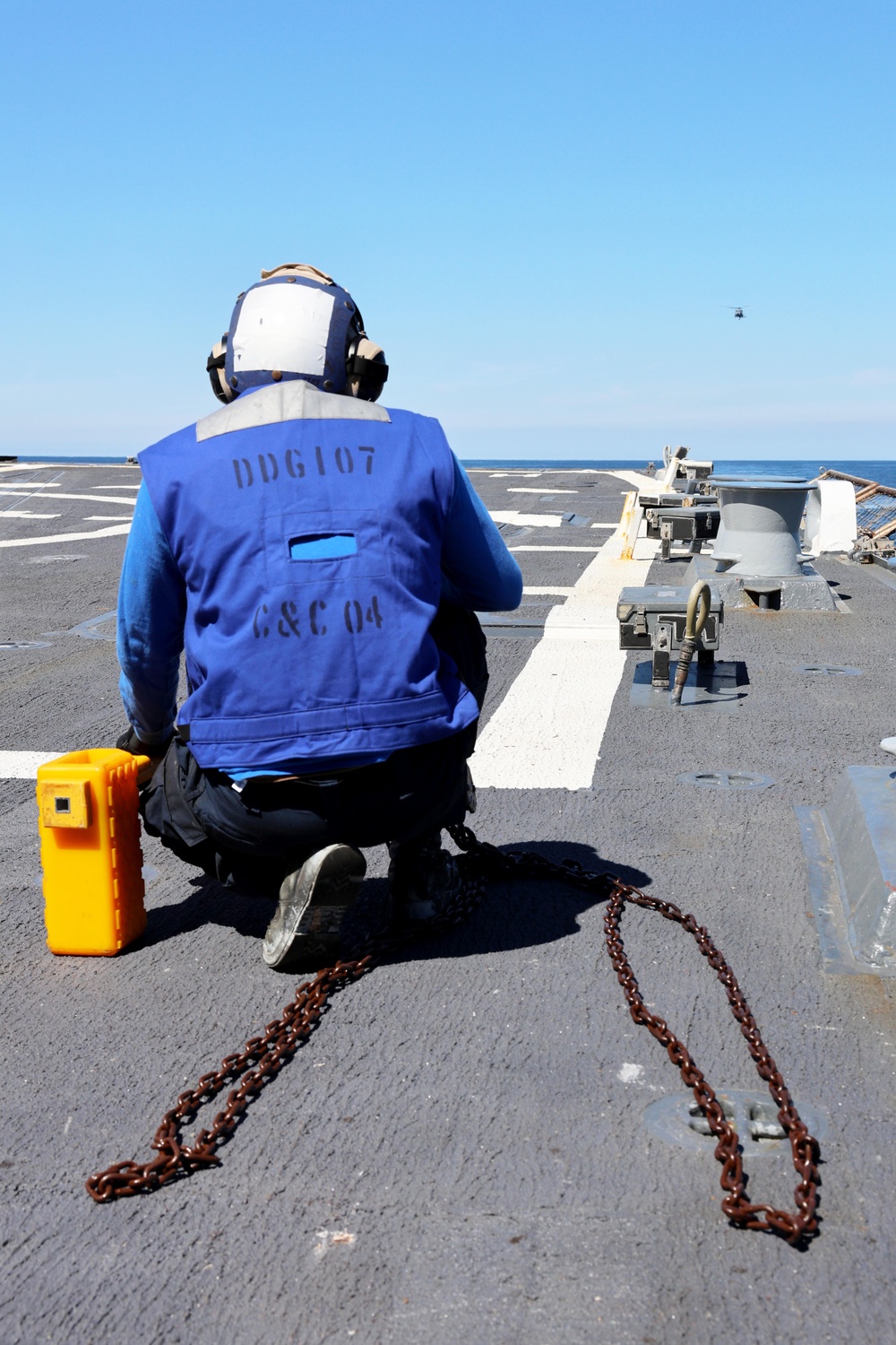 USS Gravely (DDG 107) conducts flight operations