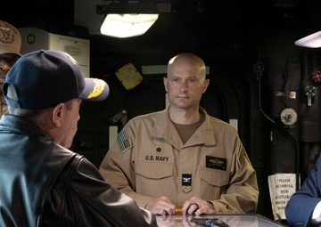 Acting Secretary of the Navy visited Norfolk-based ships