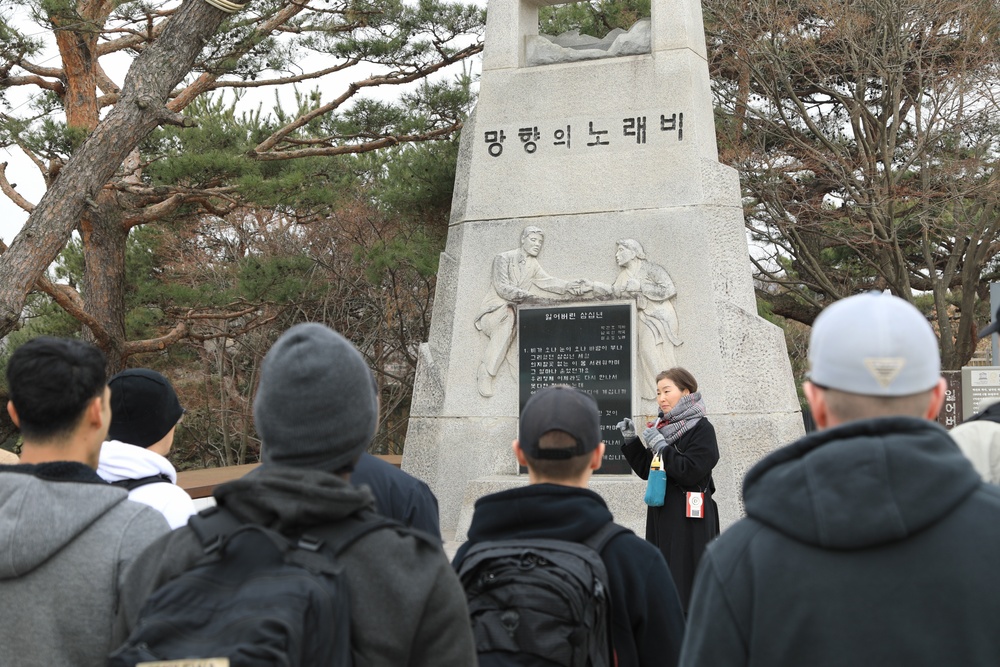 Thunder Brigade Soldiers embrace history during iconic tour of the DMZ