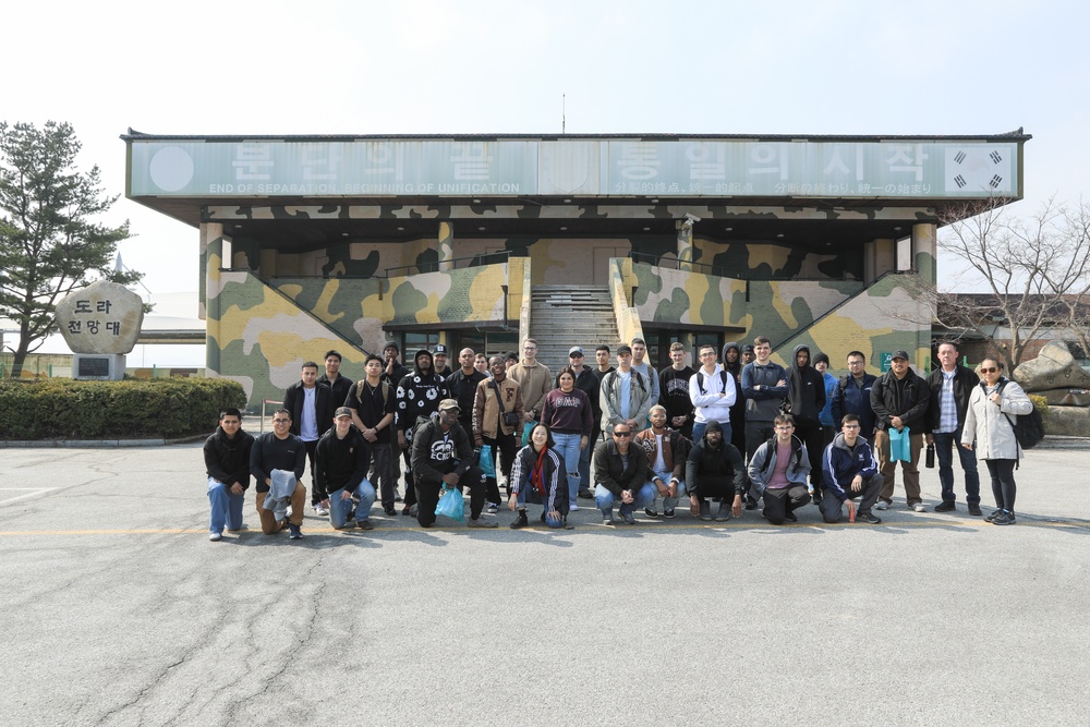 Thunder Brigade Soldiers embrace history during iconic tour of the DMZ