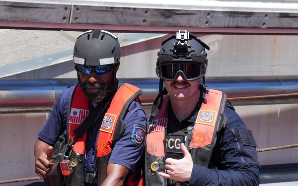 U.S. Coast Guard and Papua New Guinea shipriders conduct bilateral boardings