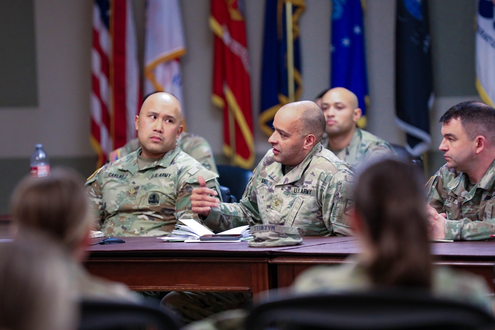 The Future of the Army: senior leaders visit students at Fort Leavenworth