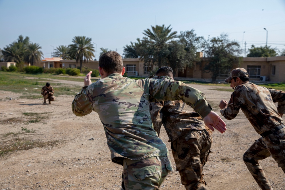 CSOJTF-Levant Instruct ISOF Soldiers on Media Practices