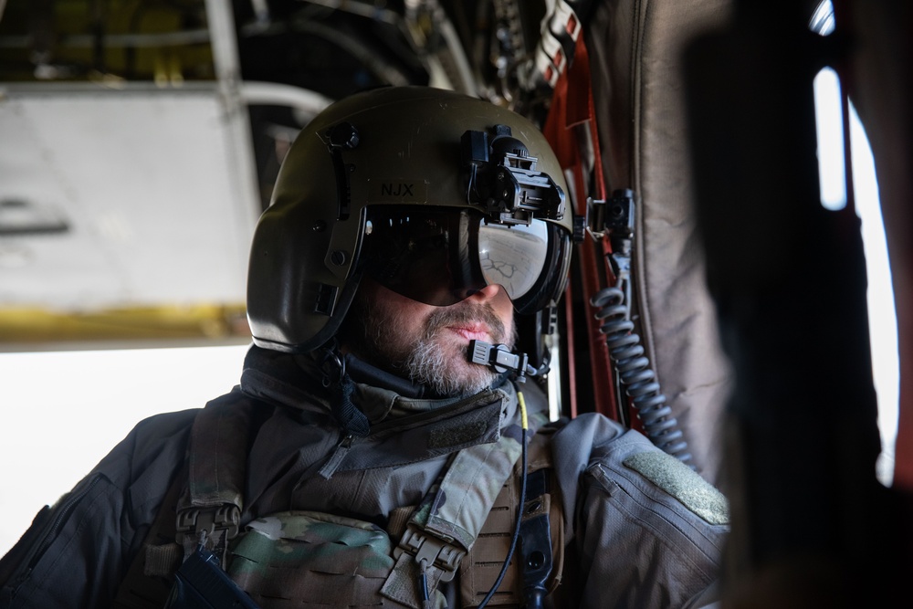 Dutch Forces Conduct Aerial Movement in Iraq