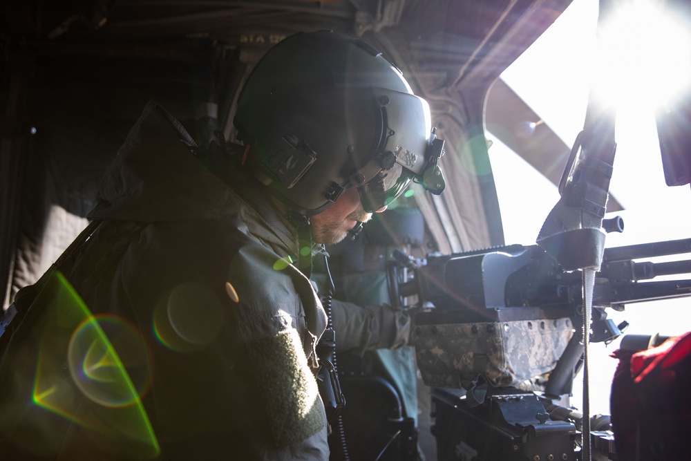 Dutch Forces Conduct Aerial Movement in Iraq