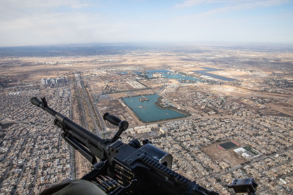 Dutch Forces Conduct Aerial Movement in Iraq