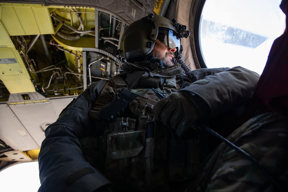 Dutch Forces Conduct Aerial Movement in Iraq