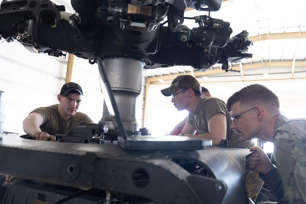 TF Sandpiper Soldiers Conduct Aircraft Maintenance