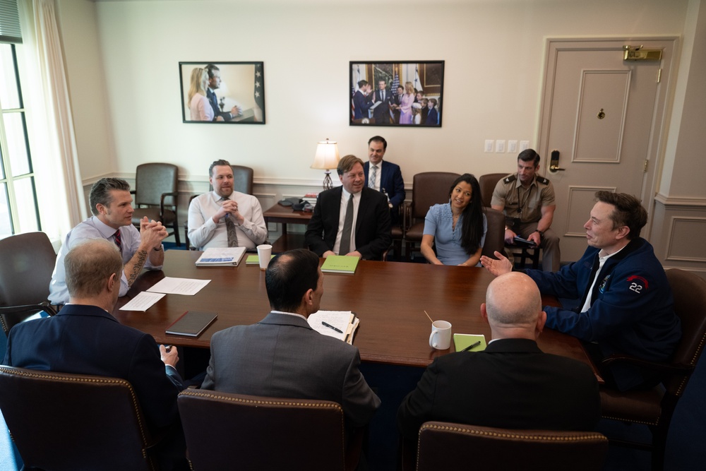 SD Hegseth Hosts Elon Musk at Pentagon