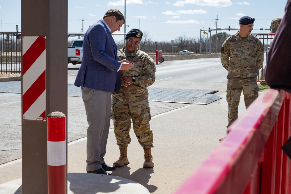 Rep. Jodey Arrington visits Dyess to enhance mission readiness