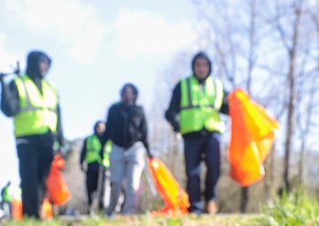 500 JFK Sailors Support Suffolk Clean Up Day