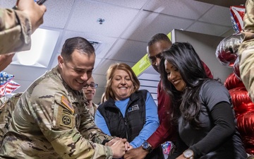 Fort Knox Garrison, AAFES officials unveil installation’s sixth ‘mini market’