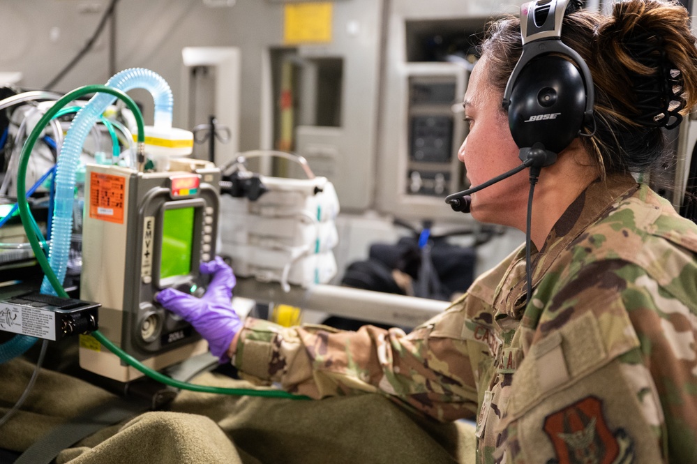 U.S. Air Force Reserve, Royal Auxiliary Air Force Leaders deepen ties in bilateral engagement