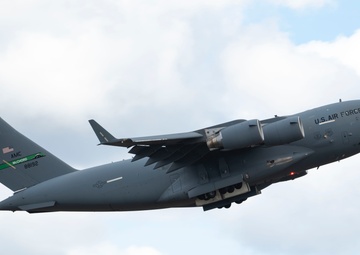 62d AW reiterates global airlift capabilities during seven-ship training